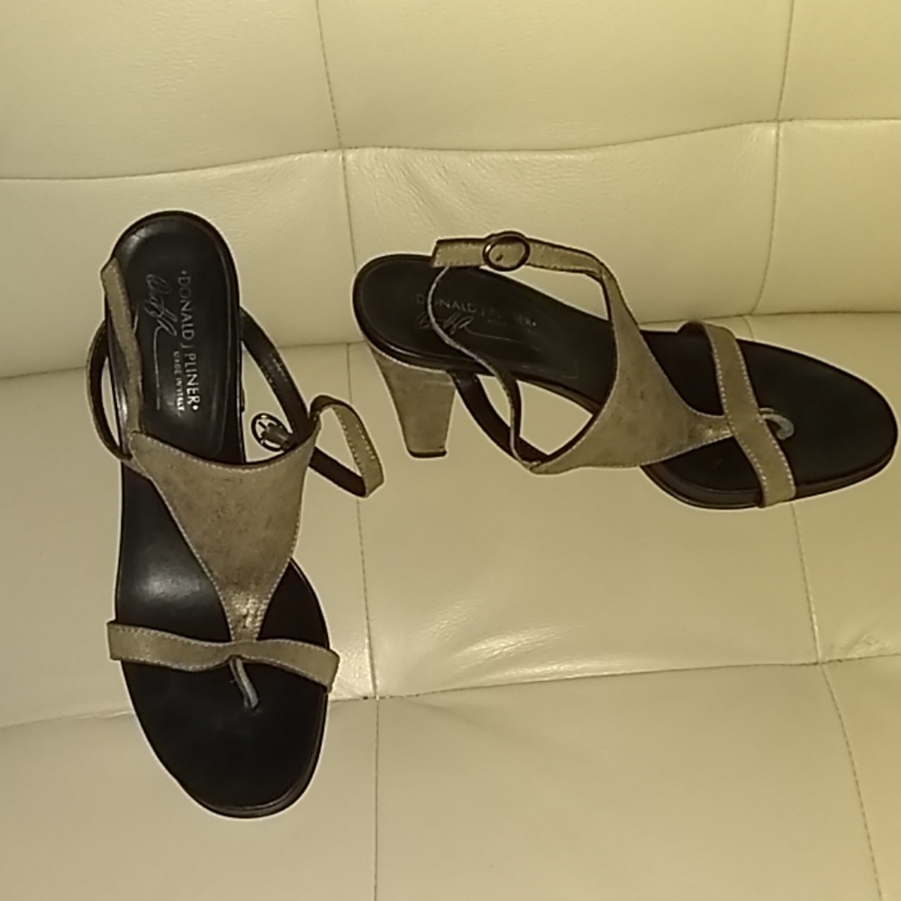 Donald J. Pliner sandles